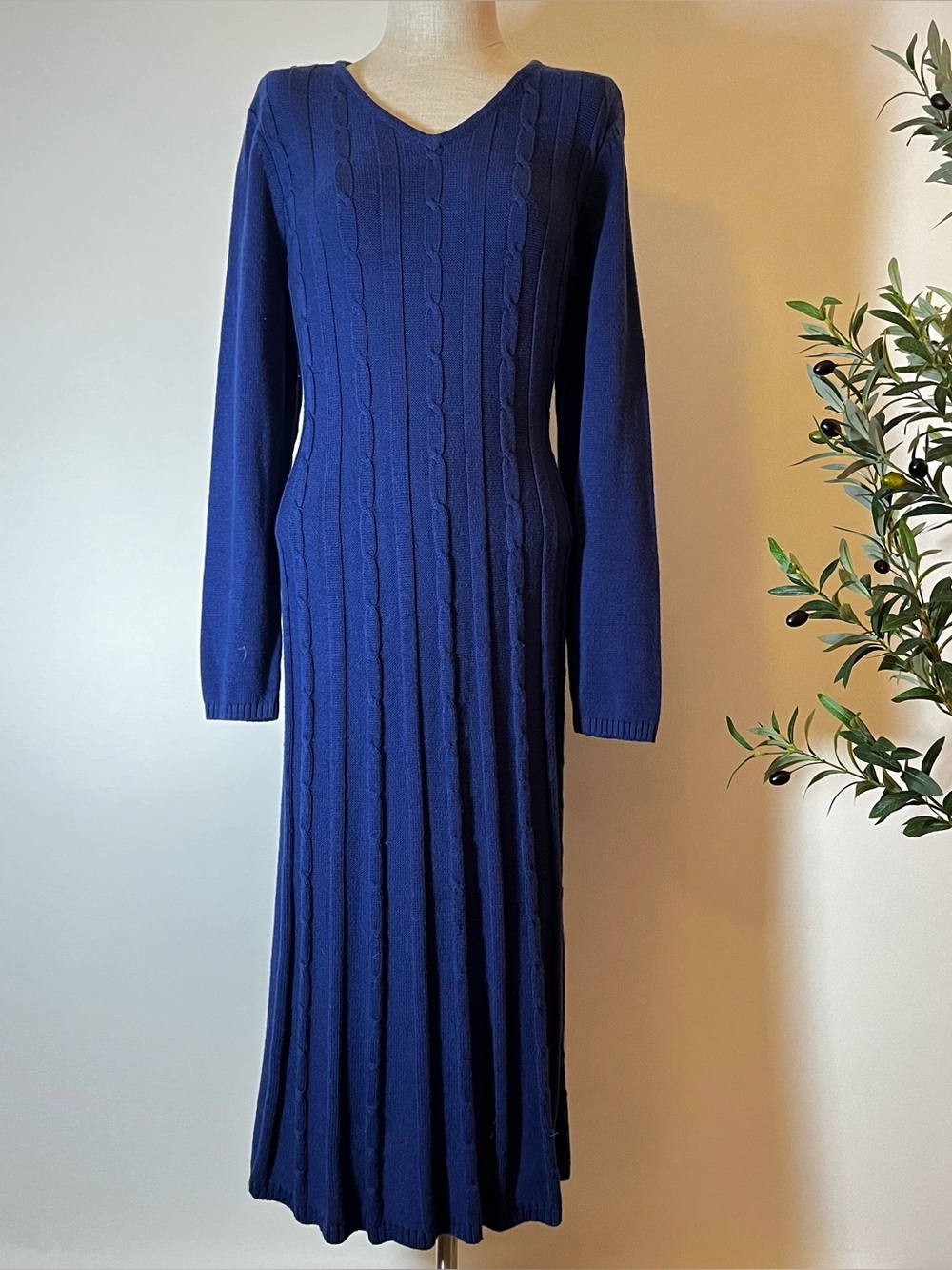 Vintage Classic Royal Navy Cable-Knit V-Neck SweaterDress